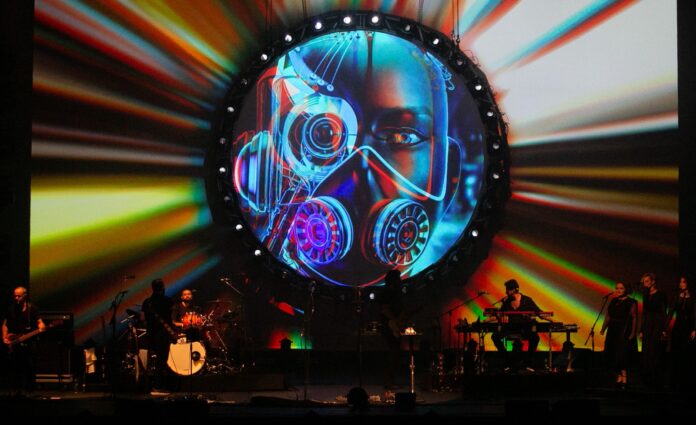 atom-pink-floyd-2.jpeg