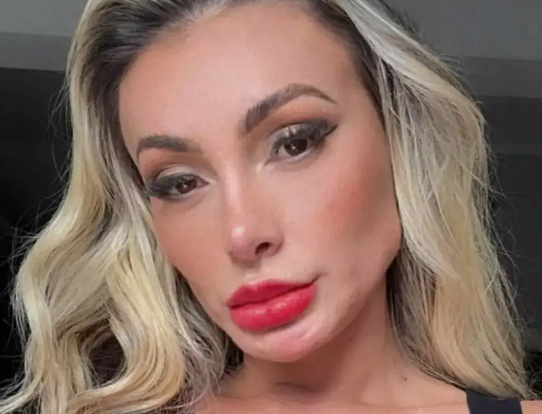 atriz-andressa-urach.png