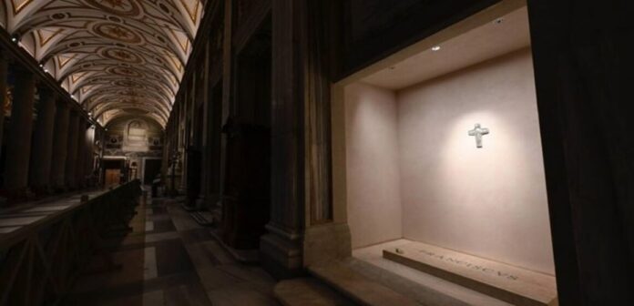 tumulo-francisco-reproducao-vatican-news.jpg